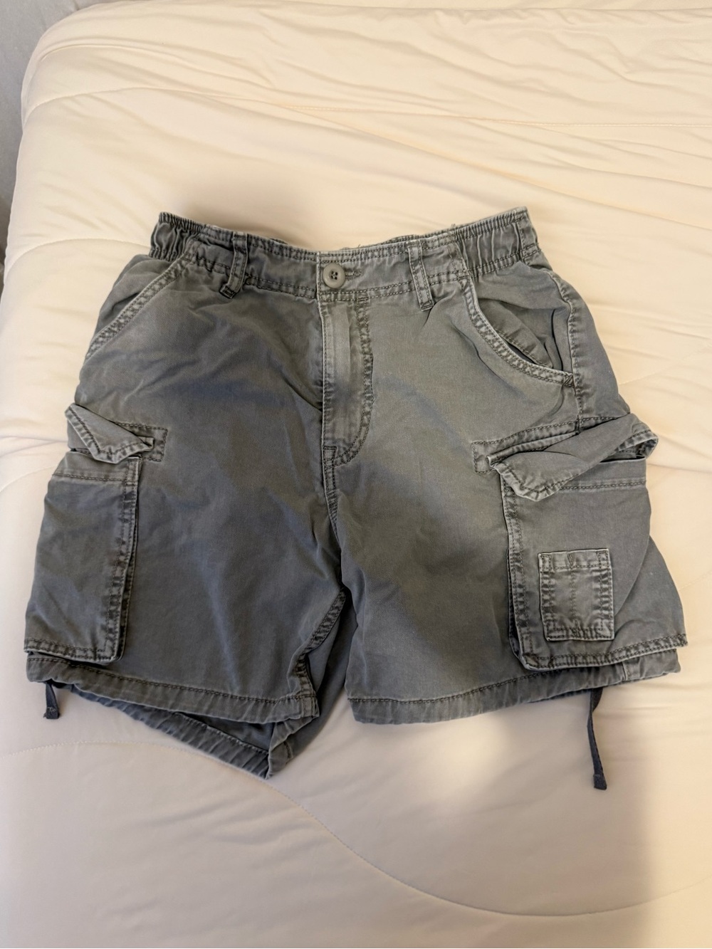 Bershka Cargo Shorts in Faded Gray